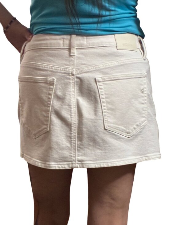 Sz.L*Hidden*White Denim Mini Skirt - Picture 2 of 4